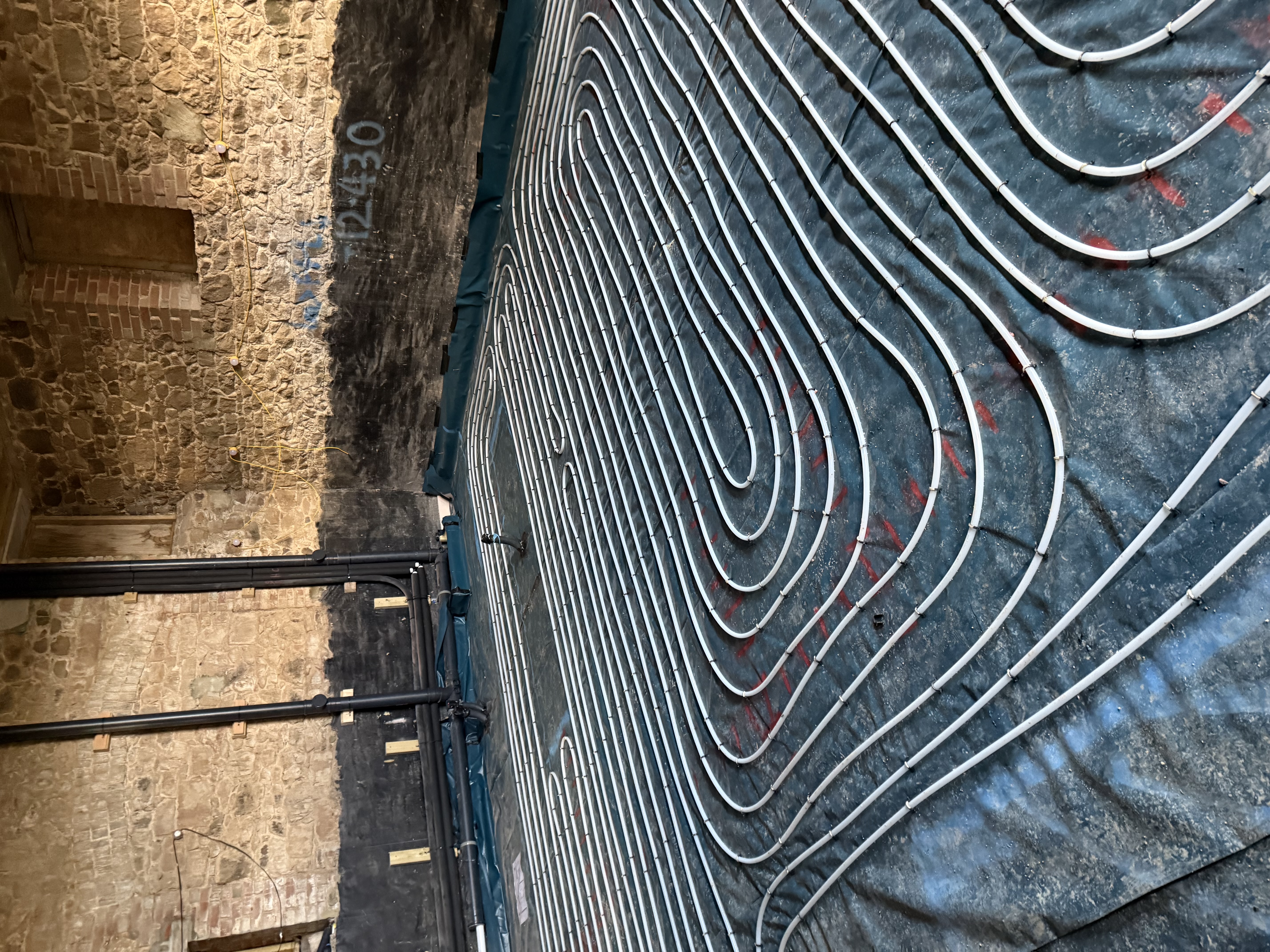 Underfloor heating installation